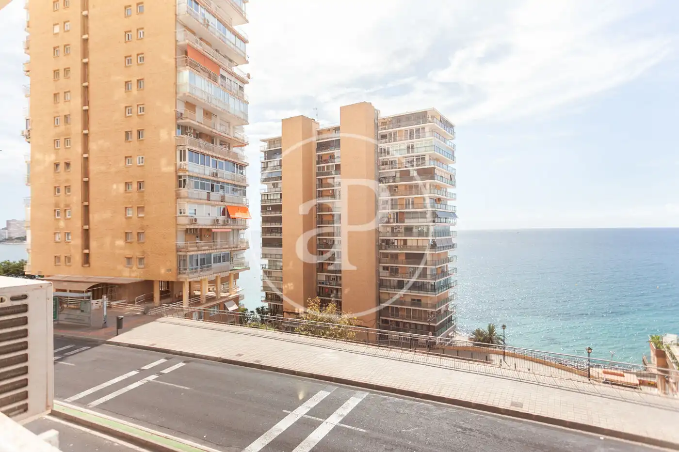Vista exterior de Pis en venda en Alicante / Alacant amb Aire condicionat, Calefacció i Moblat