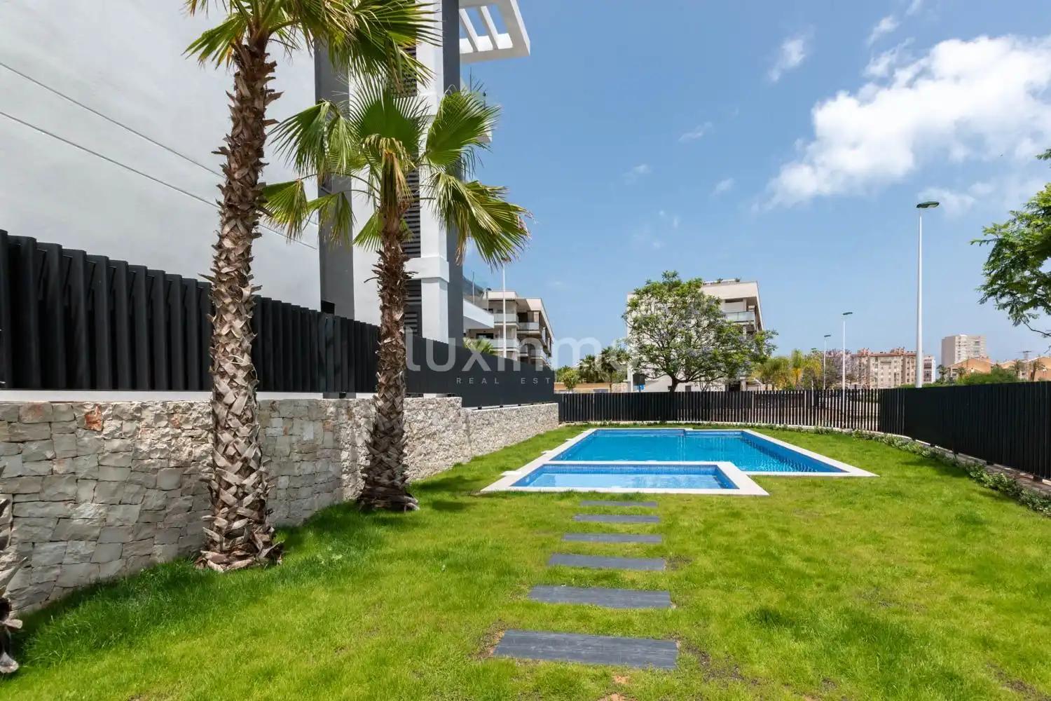 Piscina de Pis de lloguer en Montañar - El Arenal
