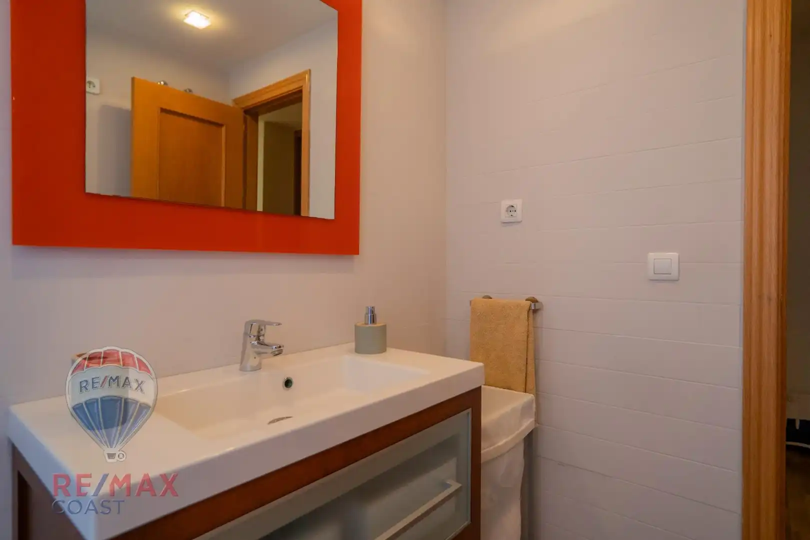 Bathroom of Flat for sale in Málaga  with Terrace and Storage room