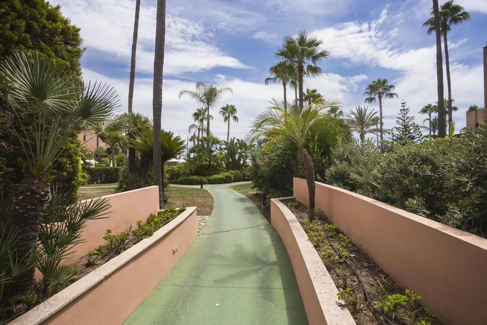 Home with pool for sale in Nueva Andalucía, imagen 56