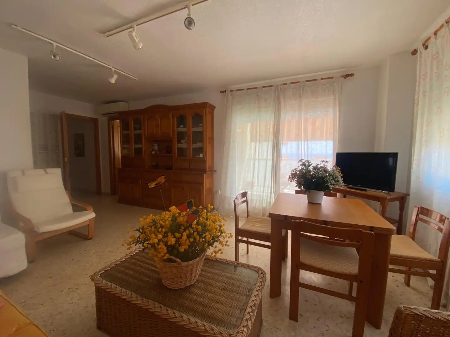 Sala de estar de Apartamento en venta en Xeraco con Trastero, Balcón y Piscina comunitaria