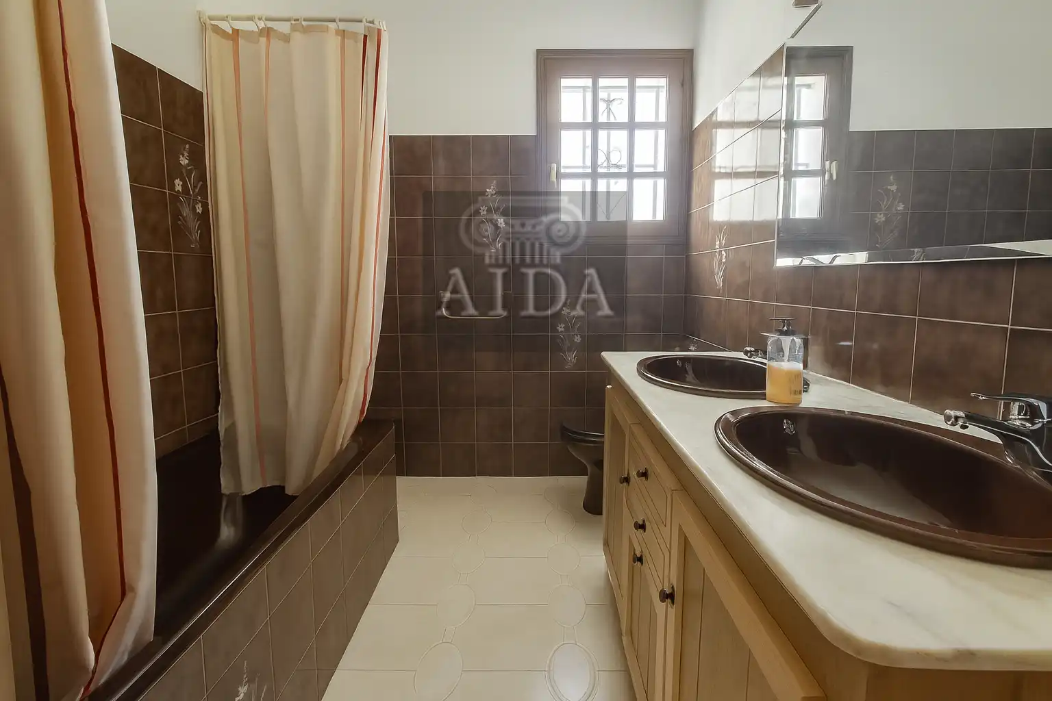 Detached house with pool for sale in Selwo, imagen 10