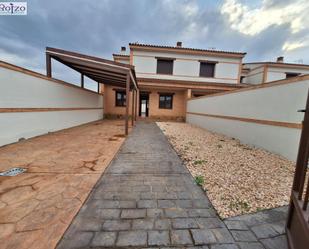 Exterior view of Single-family semi-detached for sale in Alcaudete de la Jara  with Air Conditioner