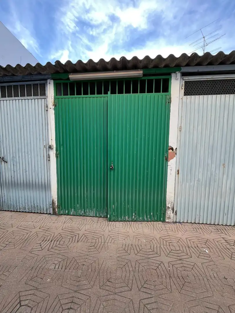 Vista exterior de Piso en venta en Lucena