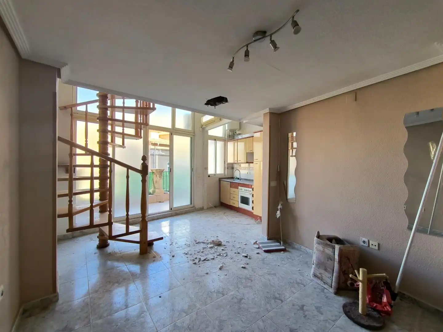 Residencial en venta en Calle RAFAEL ALTAMIRA, imagen 3