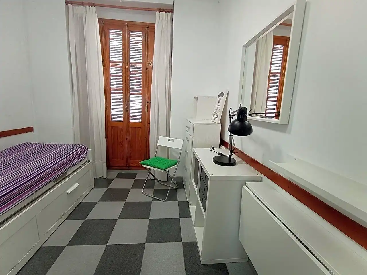 Habitación de Apartamento en venta en Alfara del Patriarca con Amueblado y Balcón
