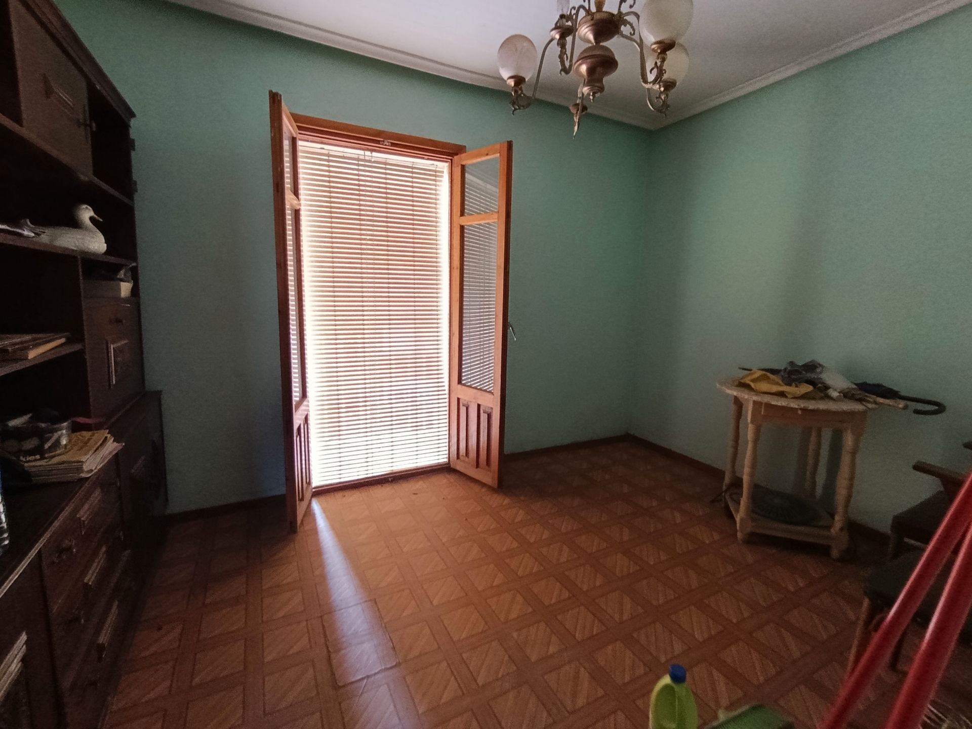 Piso en venta en Benavente con Parquet, Terraza y Balcón