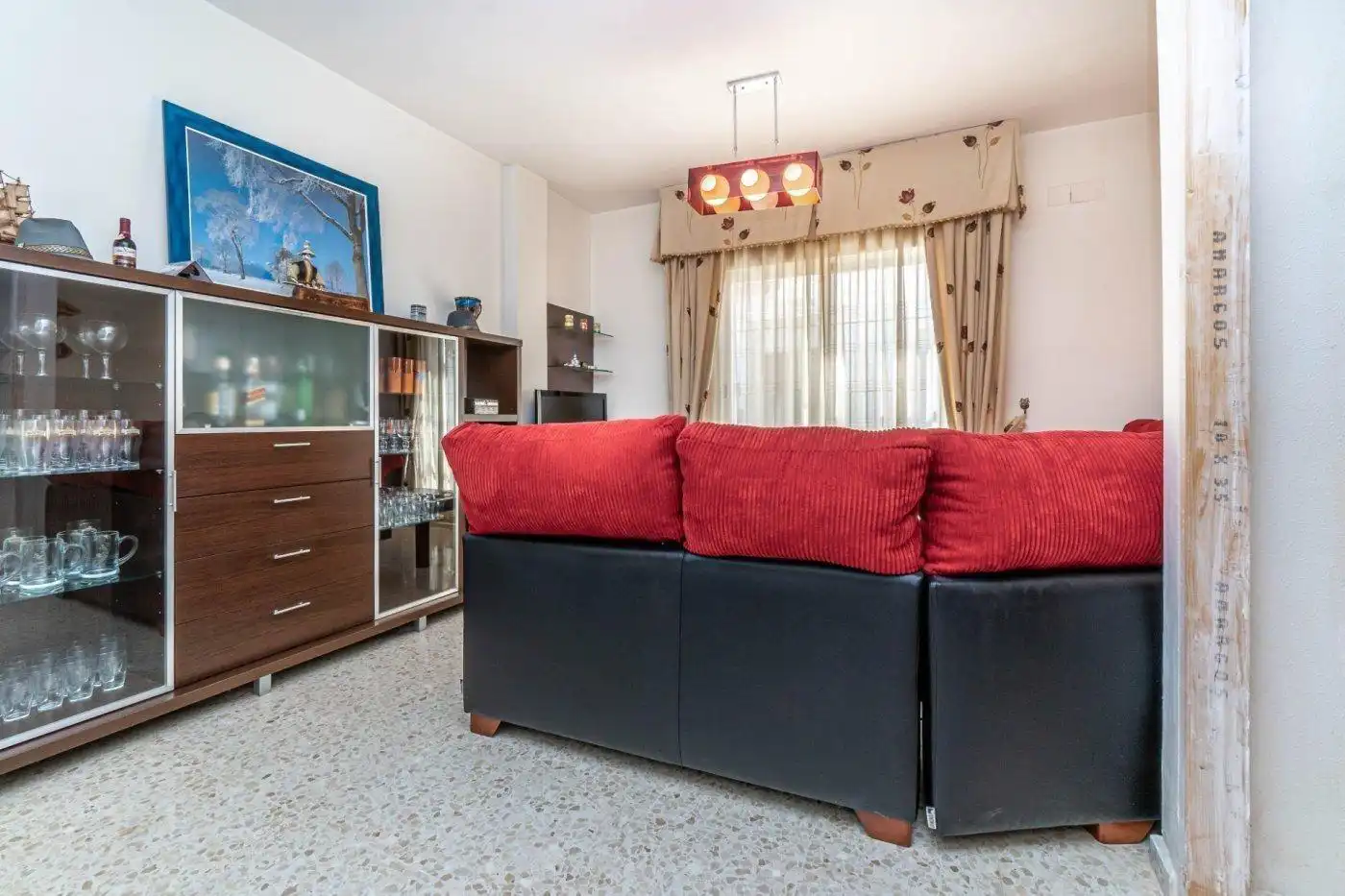 Schlafzimmer von Einfamilien-Reihenhaus zum Verkauf in Albondón