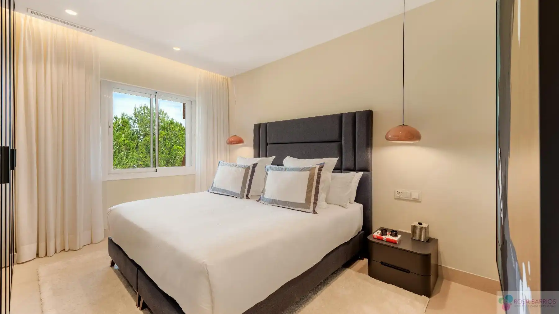 Schlafzimmer von Wohnung zum Verkauf in Estepona mit Klimaanlage, Terrasse und Abstellraum