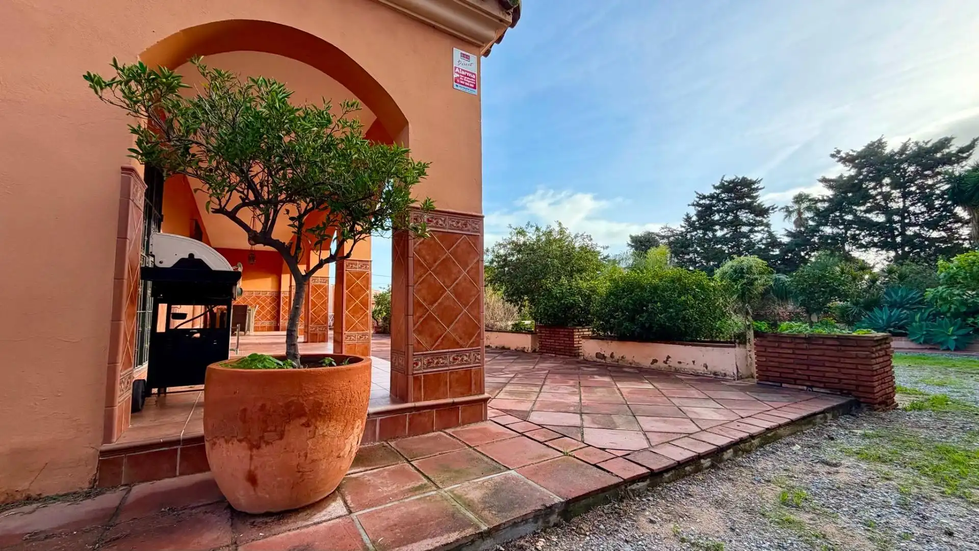 Terrassa de Casa o xalet en venda en La Línea de la Concepción amb Jardí privat i Piscina