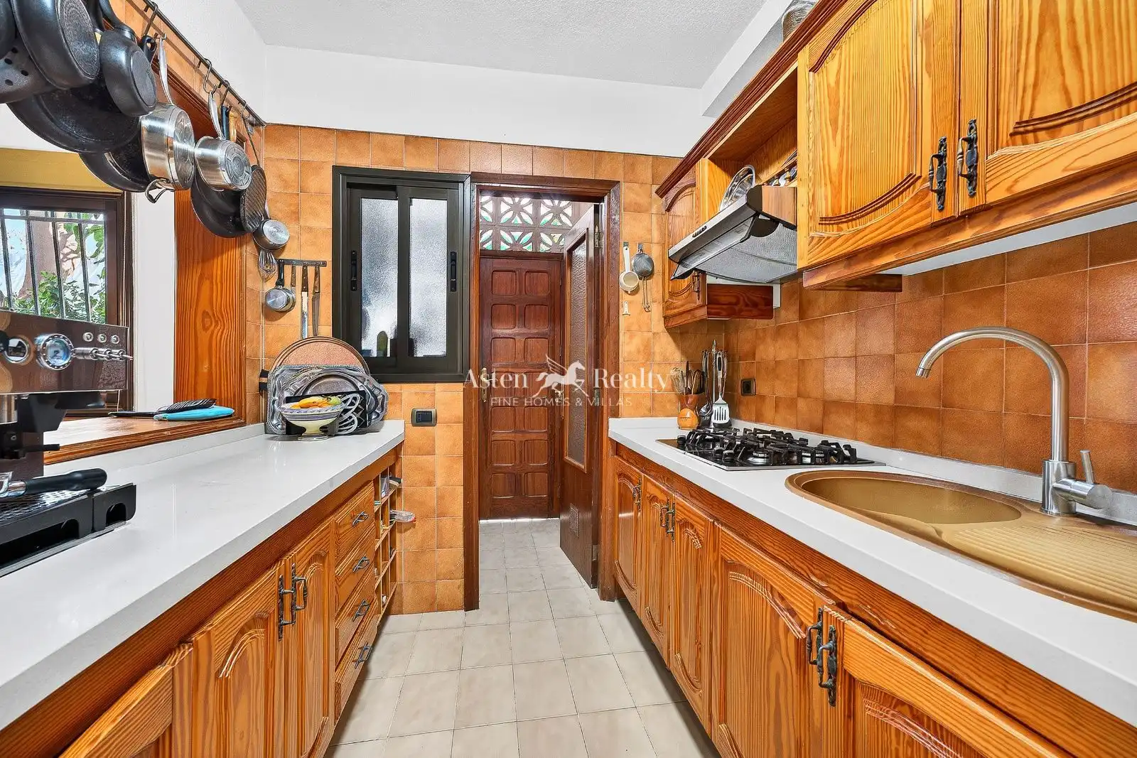 Kitchen of Detached homes for sale in Adeje  with Private garden, Terrace and Storage room