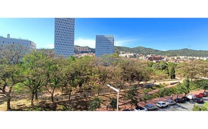 Exterior view of Flat for sale in Santa Coloma de Gramenet  with Air Conditioner, Heating and Balcony