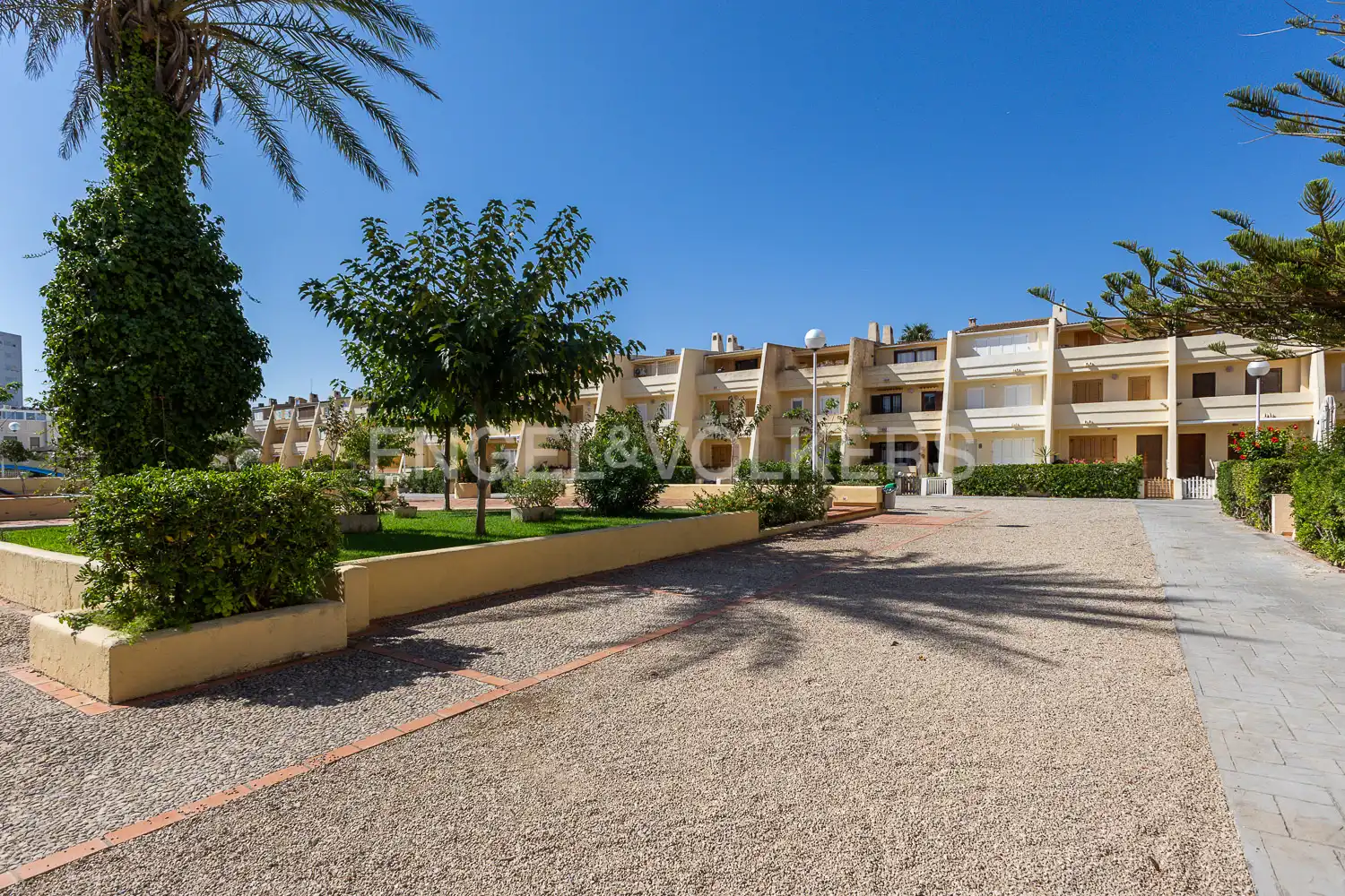 Exterior view of Houses for rent in Valencia  with Heating, Private garden and Terrace