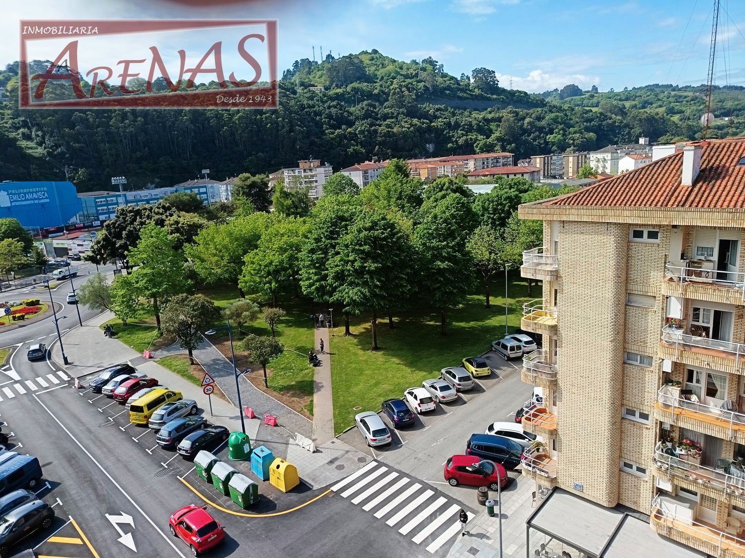 Vista exterior de Apartament en venda en Laredo amb Calefacció i Moblat