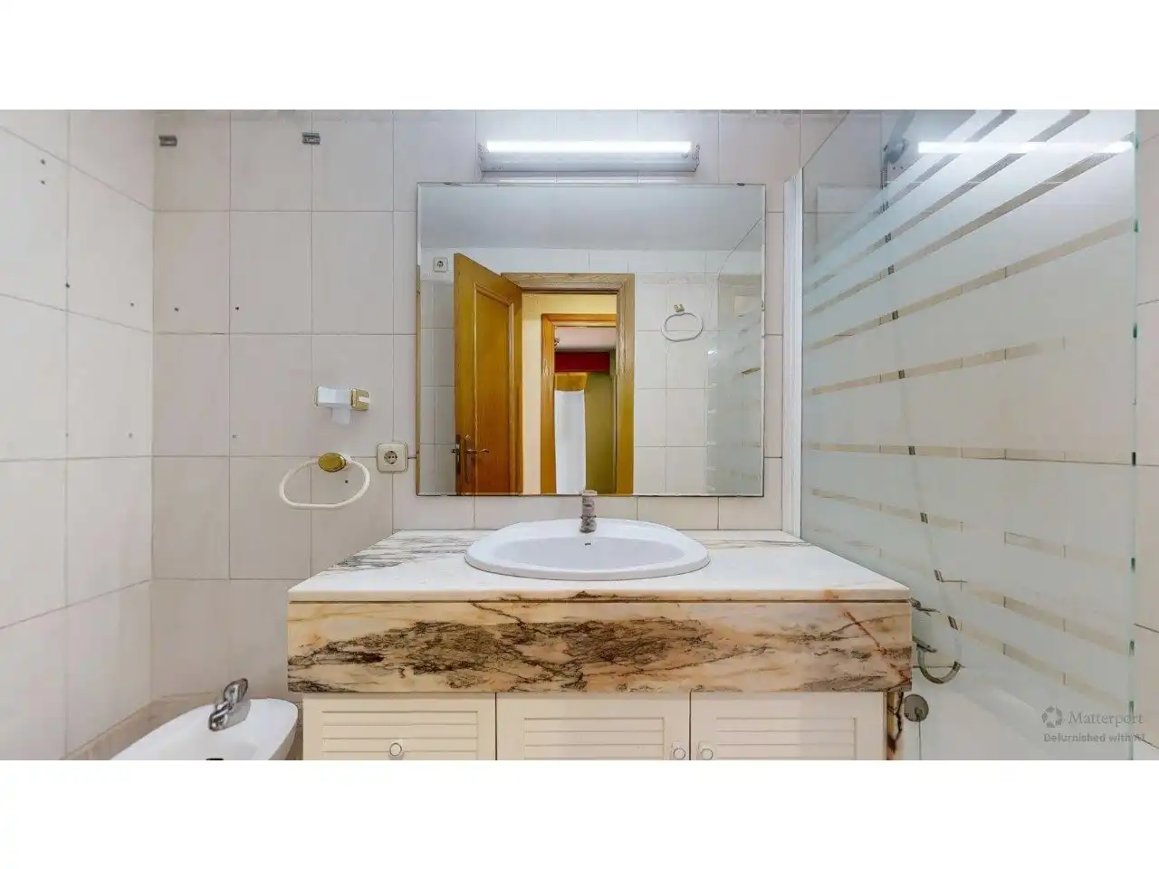 Baño de Piso en venta en Valencia con Aire acondicionado, Calefacción y Jardín privado