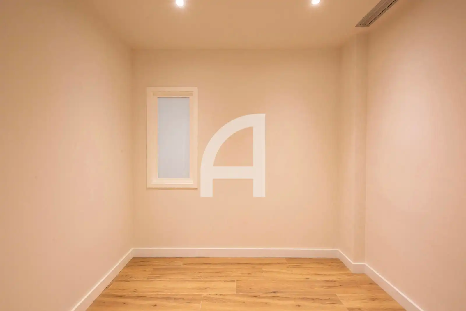 Piso en venta en Barcelona con Aire acondicionado, Calefacción y Parquet