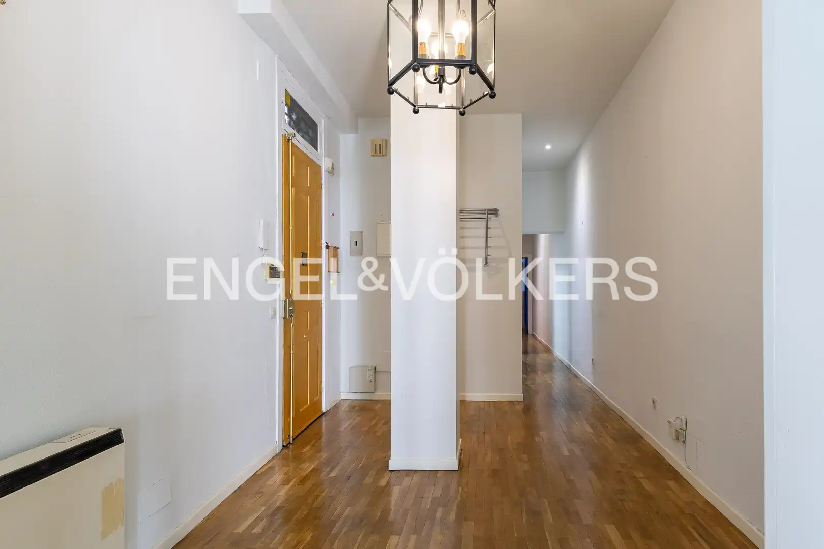 Flat for sale in Madrid  with Air Conditioner, Heating and Parquet flooring