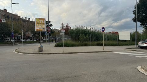 Terreno plano en la entrada de Tordera para edificar 14 viviendas y locales mas parking.calle principal.