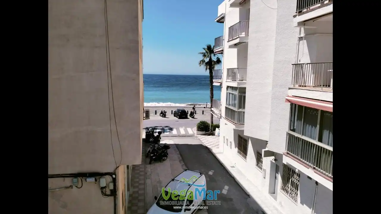 Vista exterior de Casa o chalet en venta en Almuñécar con Terraza