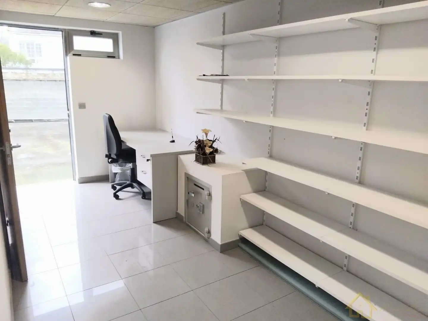 Local comercial en venta en Recatelo - O Carme, imagen 5