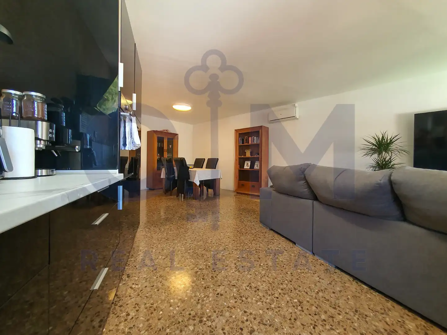 Sala de estar de Piso en venta en Terrassa con Aire acondicionado, Calefacción y Terraza