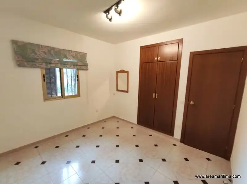 Houses for rent in Calle Murcia, Serra