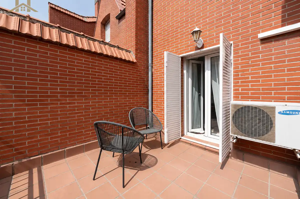 Terrassa de Casa adosada en venda en Tres Cantos amb Aire condicionat, Calefacció i Jardí privat