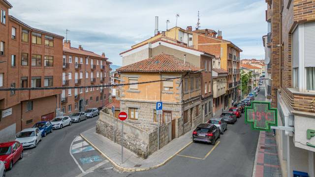 Casa-chalet en Venta en Calle Capitán Peñas en Santo Tomás