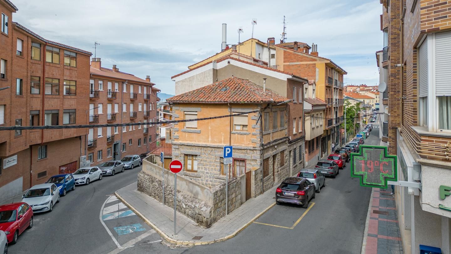 Vista exterior de Casa o xalet en venda en Ávila Capital