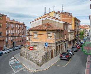 Vista exterior de Casa o xalet en venda en Ávila Capital