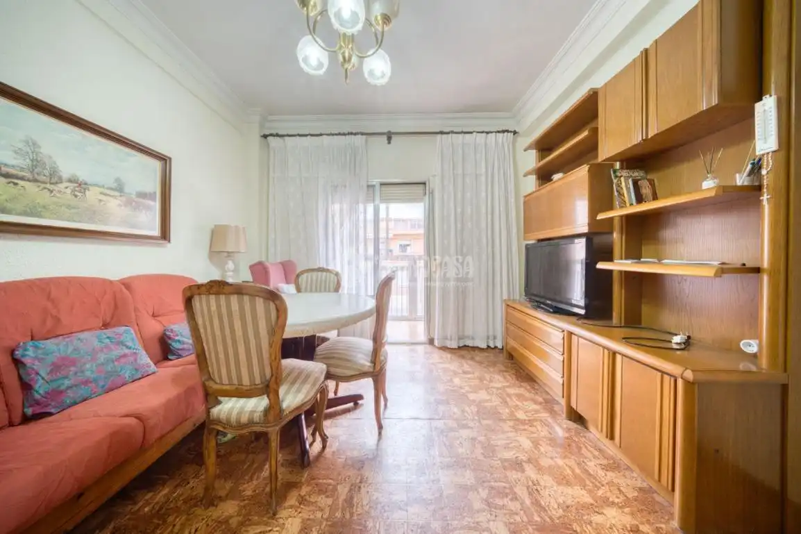 Sala d'estar de Pis en venda en Valladolid amb Calefacció