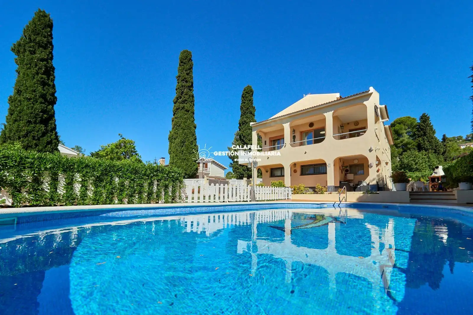 Villa mit Pool zum Verkauf in Masos