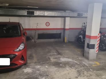 Einzelparkplatz zum Verkauf in Marianao
