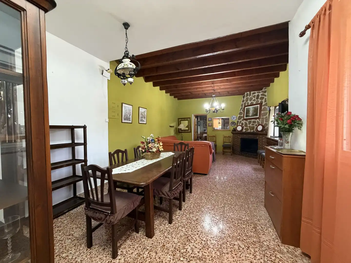 House with garden for sale in mediases, imagen 3