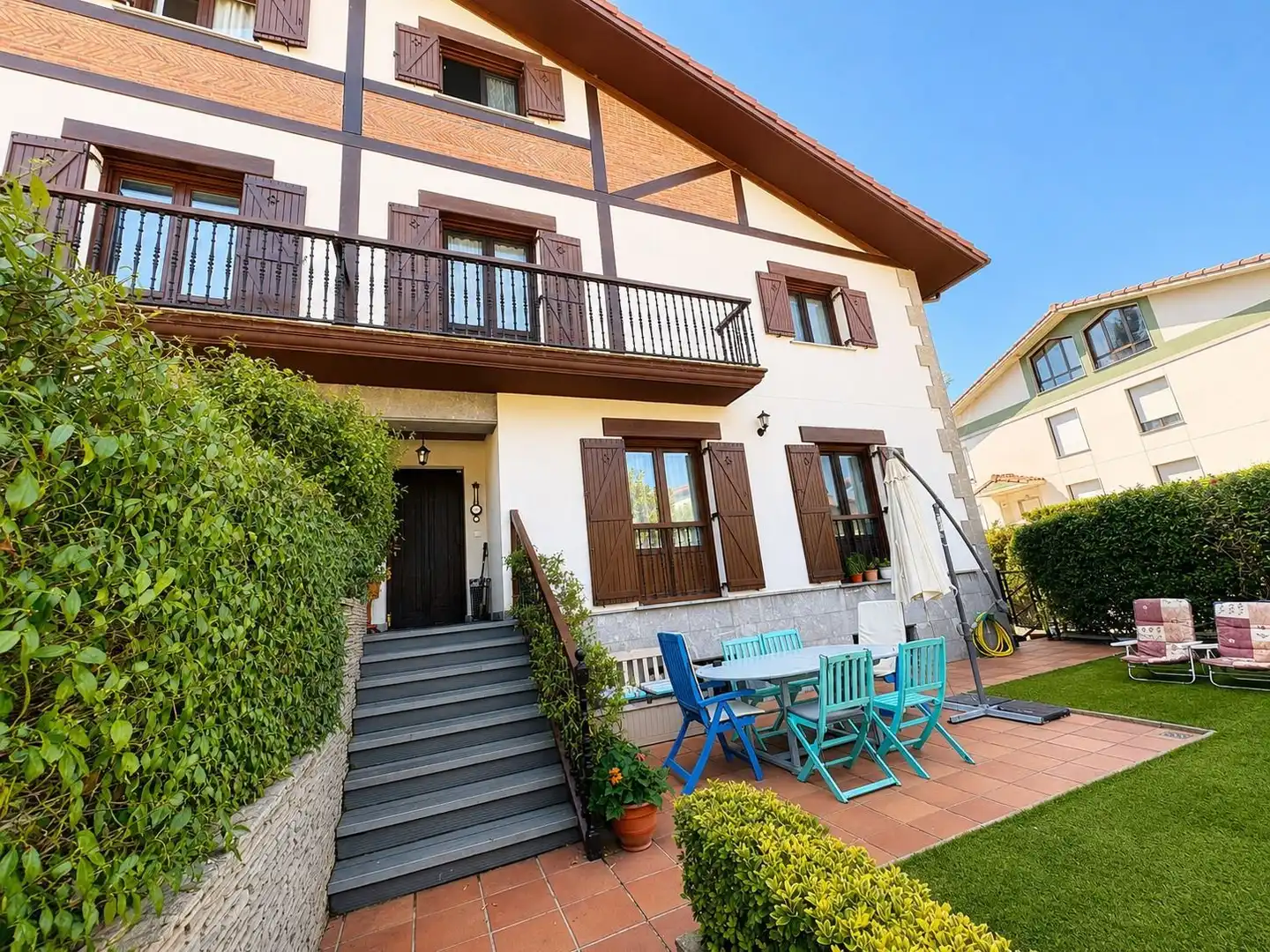 Exterior view of Houses for sale in Asteasu  with Heating, Terrace and Storage room