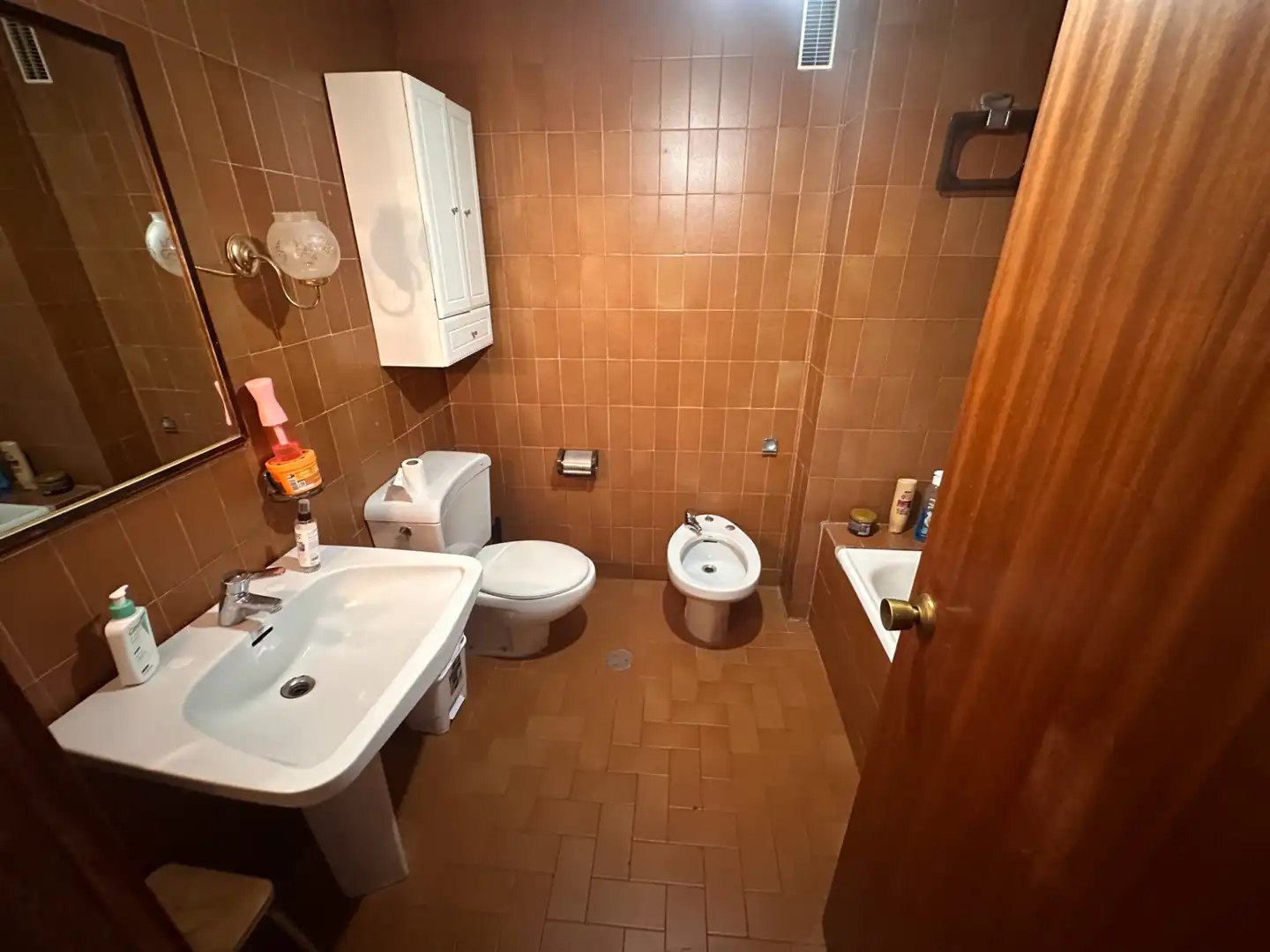 Bathroom of Flat for rent in Cuenca  with Heating, Terrace and Furnished