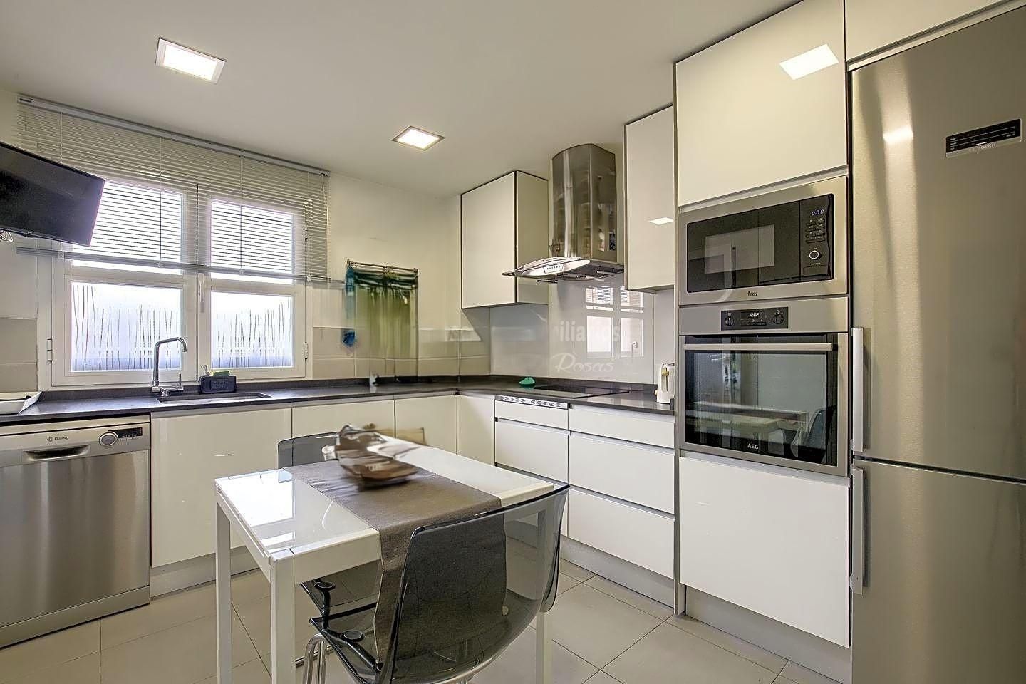 Kitchen of Flat for sale in  Madrid Capital  with Air Conditioner and Heating