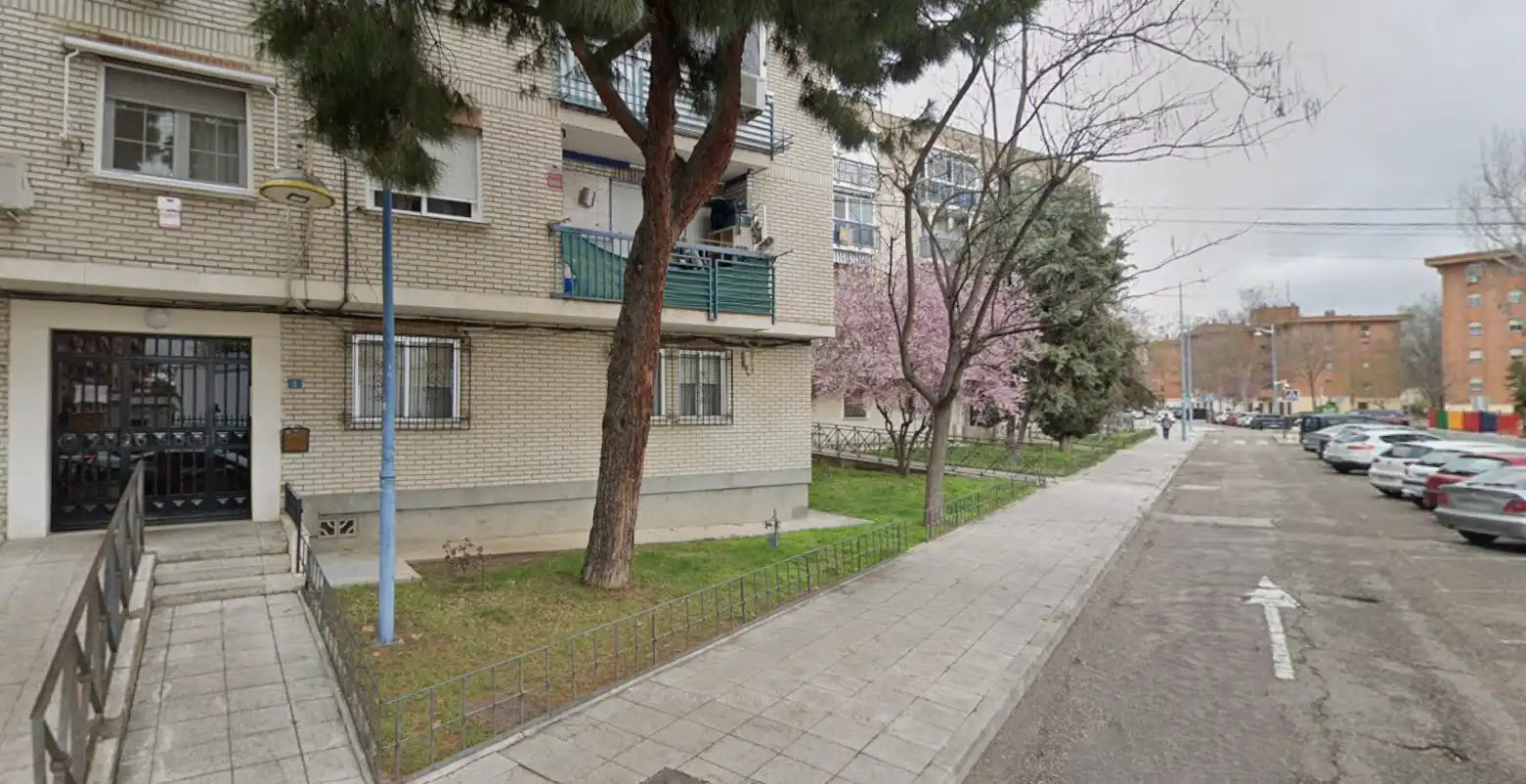 Exterior view of Houses for sale in Parla