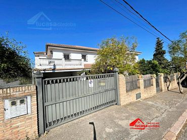 Villa avec piscine à vendre à Norte-Sierra