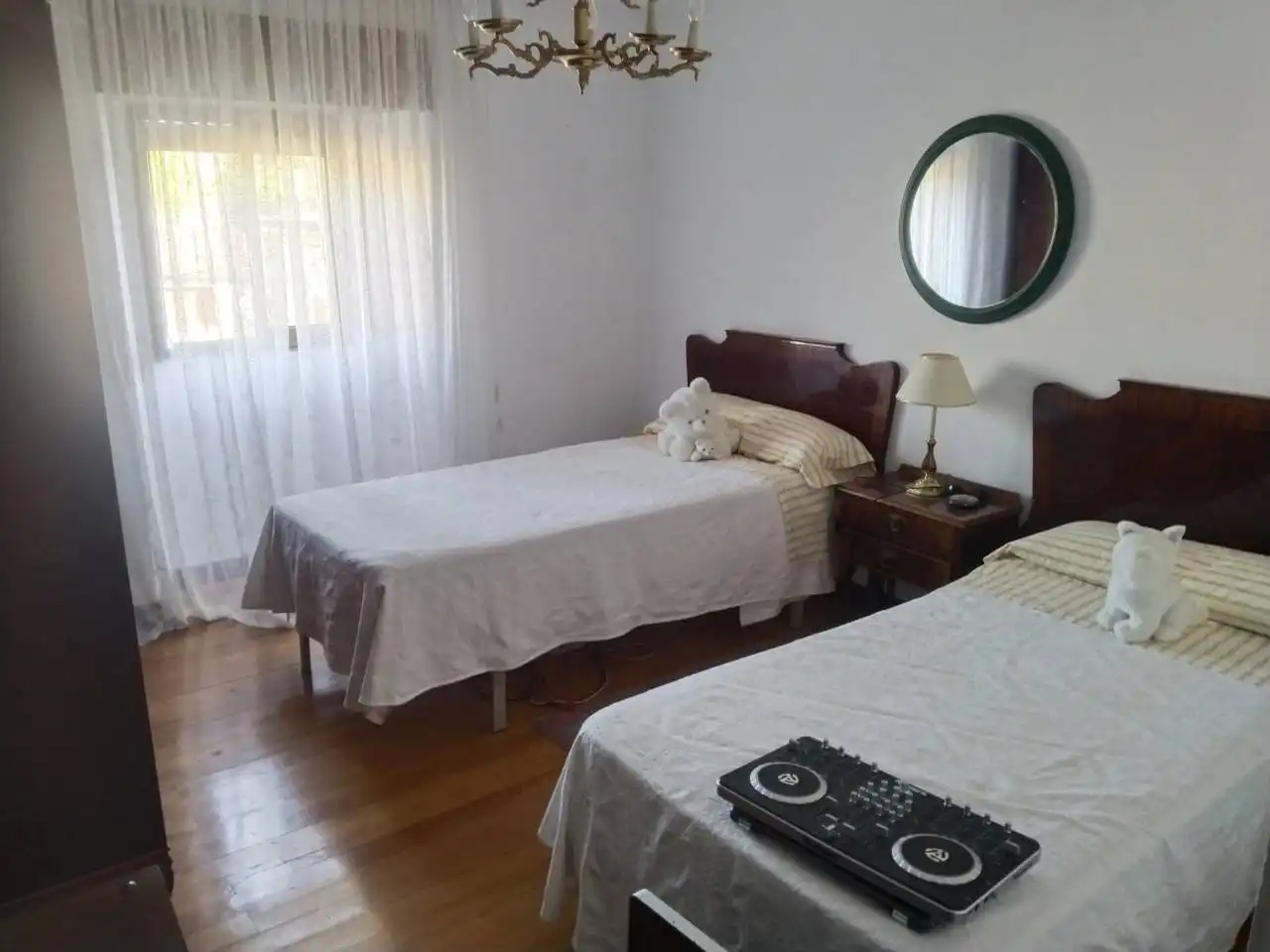 Habitación de Casa adosada en venta en Susinos del Páramo con Calefacción, Terraza y Amueblado
