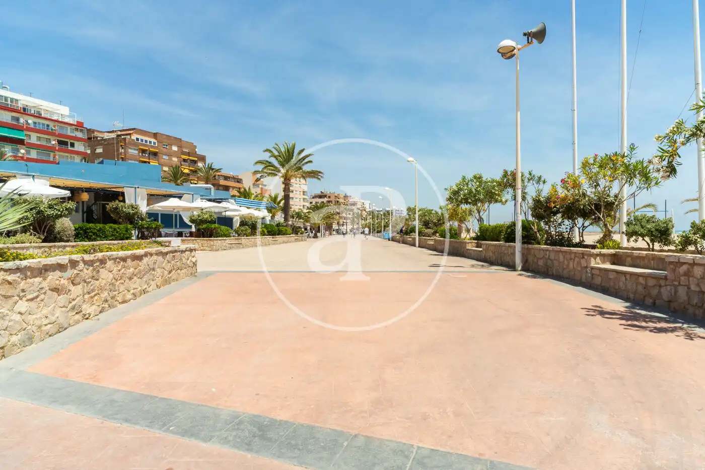 Außenansicht von Wohnung zur Miete in Sagunto / Sagunt mit Klimaanlage, Heizung und Terrasse