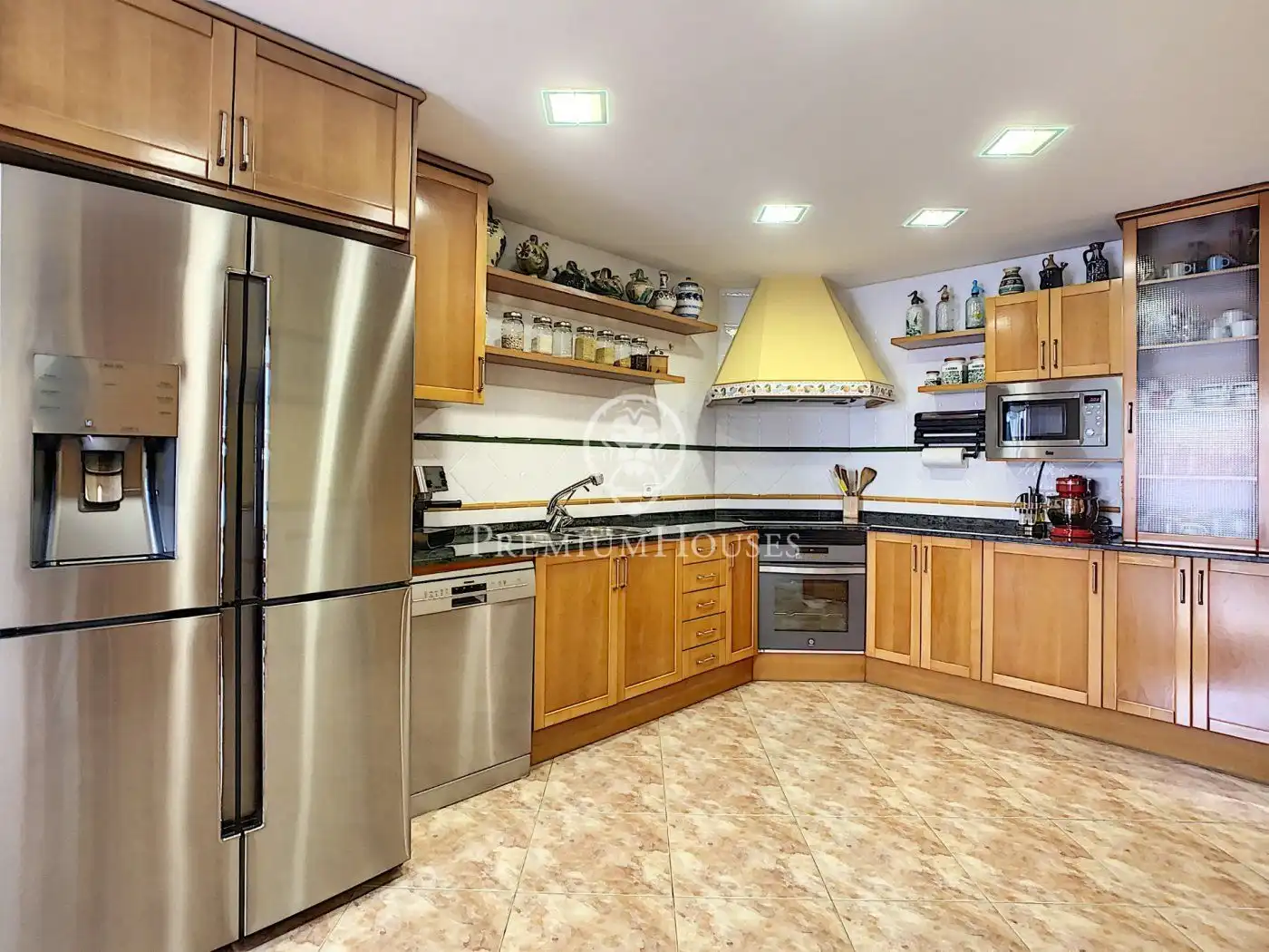 Cocina de Casa o chalet en venta en Pineda de Mar con Aire acondicionado, Calefacción y Balcón