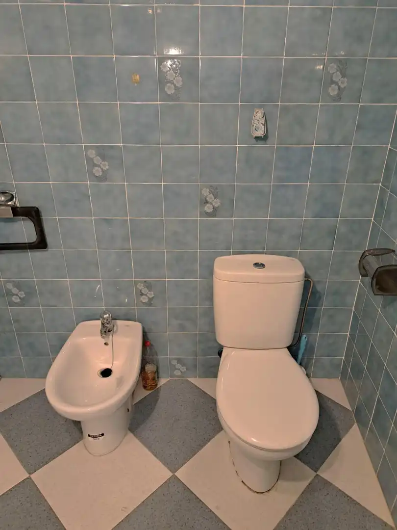 Bathroom of Houses for sale in Requena  with Heating and Terrace