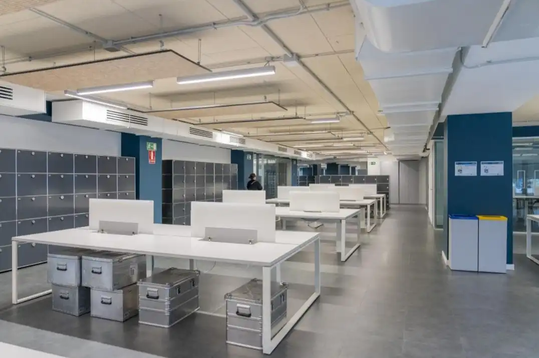 Bureau avec ascenseur à louer à Carrer del Samontà, imagen 12
