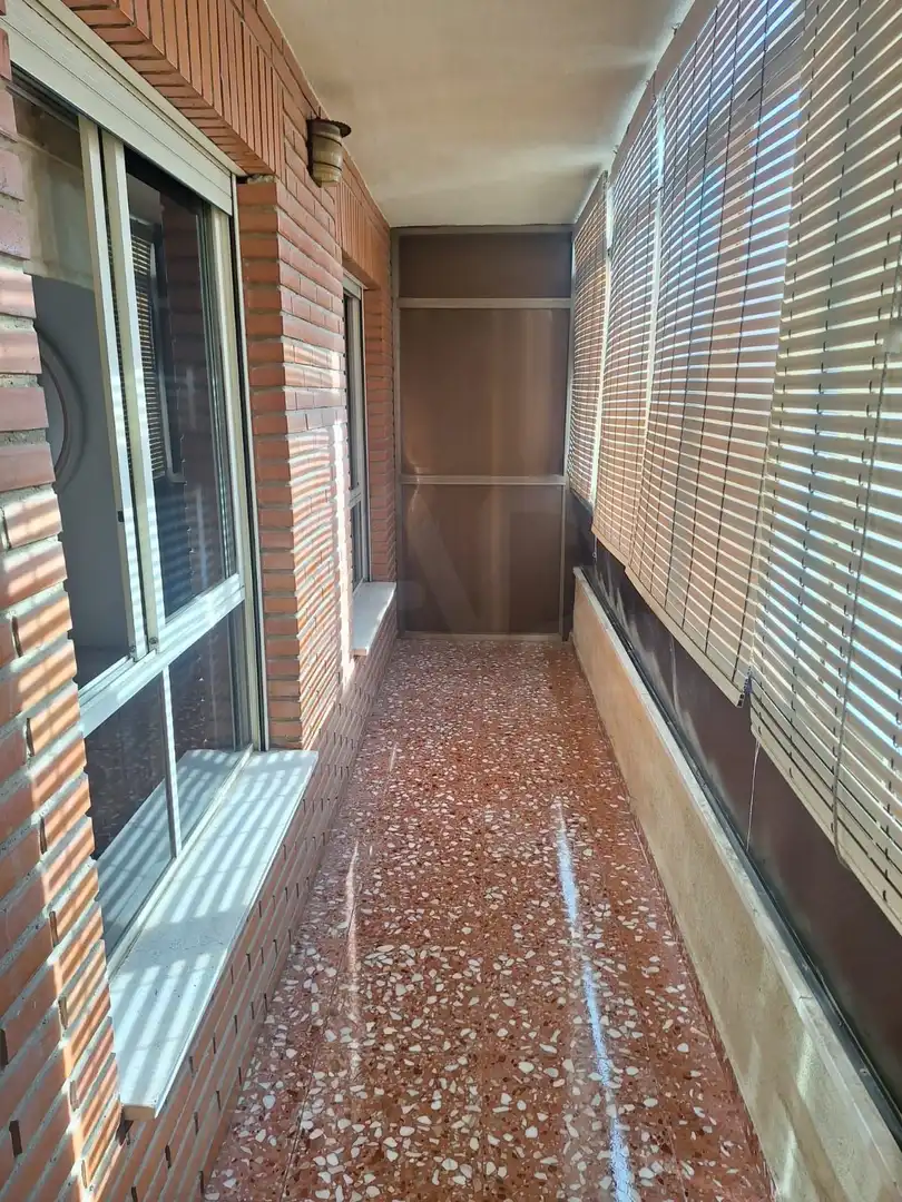 Balcony of Flat for sale in Sax