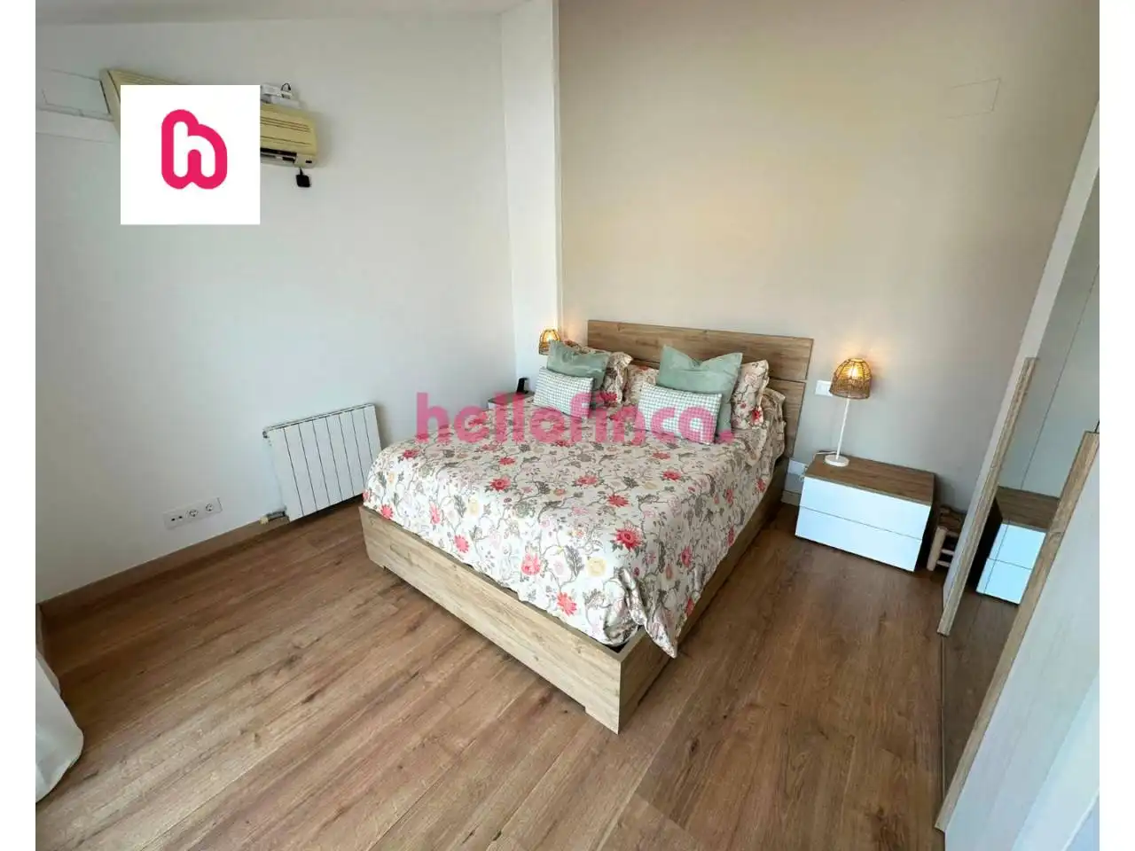 Bedroom of Flat for sale in Sant Celoni  with Air Conditioner, Heating and Parquet flooring