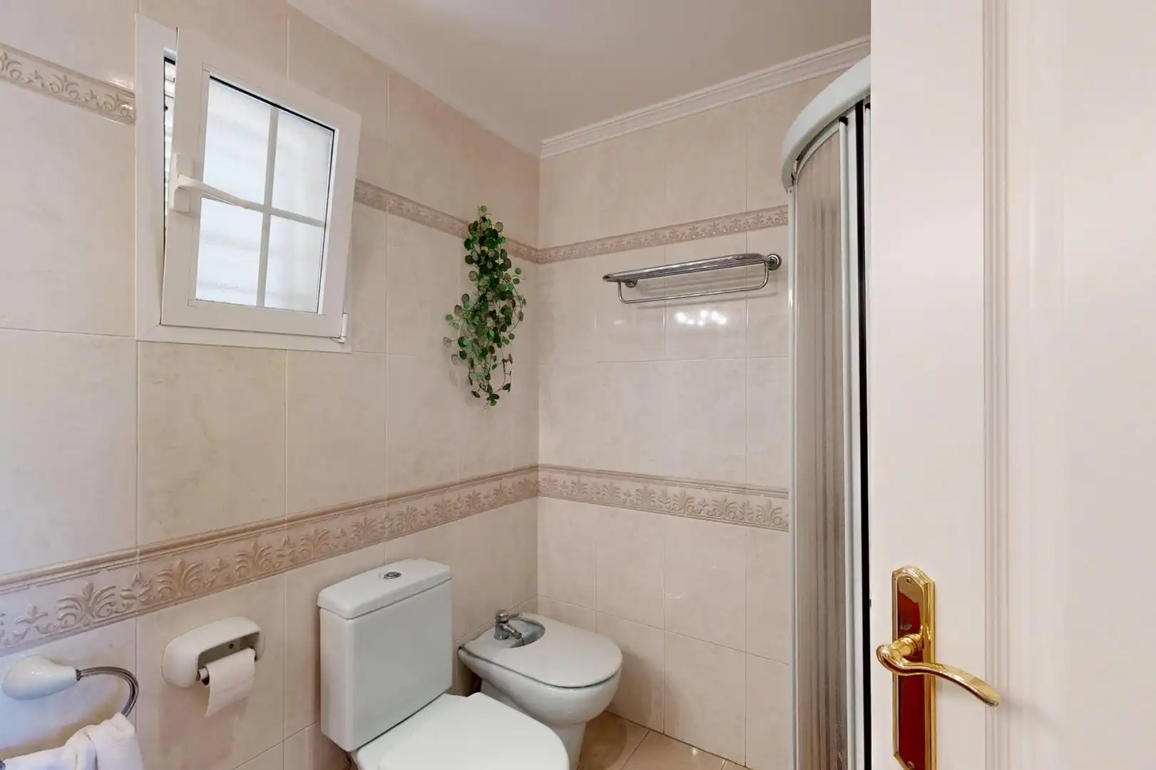 Detached house with garden for sale in Calle JACINTO BENAVENTE, imagen 36