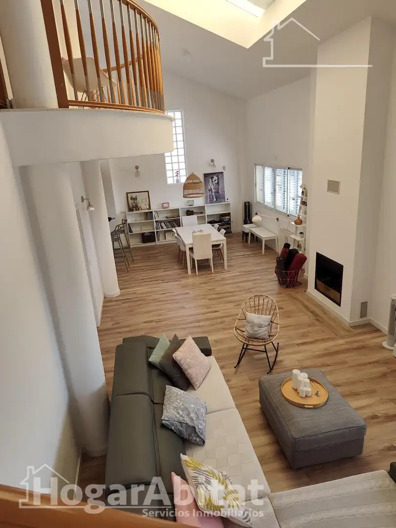 Sala de estar de Casa o chalet en venta en Torrent con Aire acondicionado, Calefacción y Jardín privado
