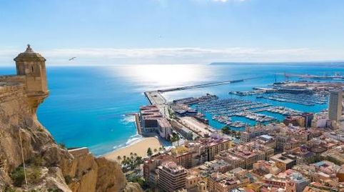 Foto 2 de Edificio en venta en Placa de Los Luceros, Ensanche - Diputación, Alicante / Alacant