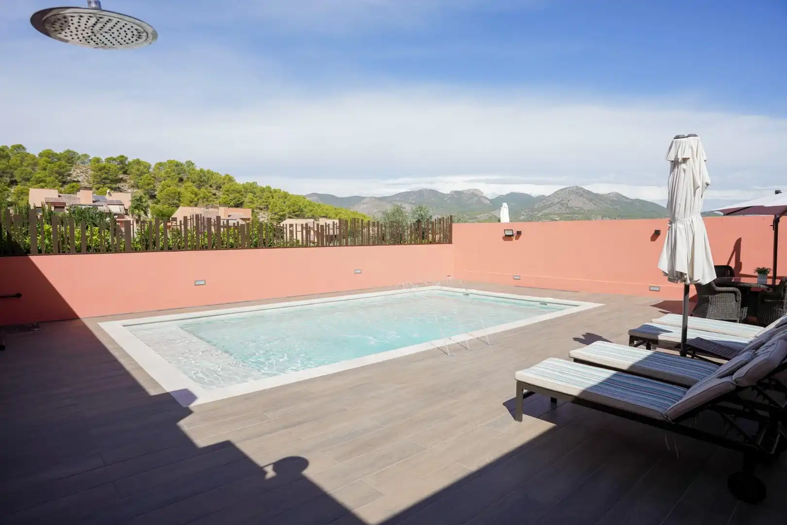 Swimming pool of Detached homes for sale in Caravaca de la Cruz
